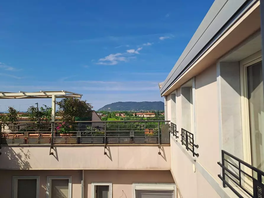 Immagine 12 di Appartamento in vendita  a Ortonovo