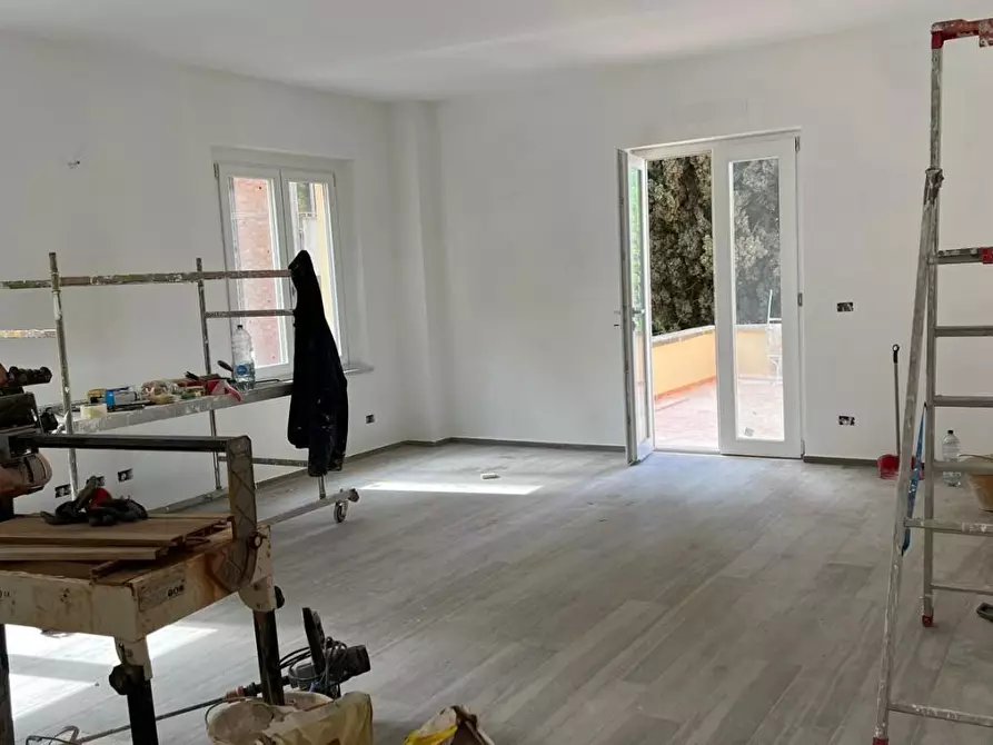 Immagine 5 di Appartamento in vendita  a Siena