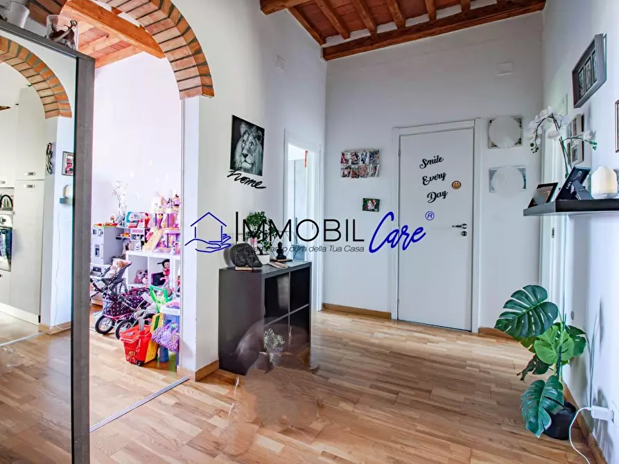 Immagine 15 di Appartamento in vendita  a Livorno