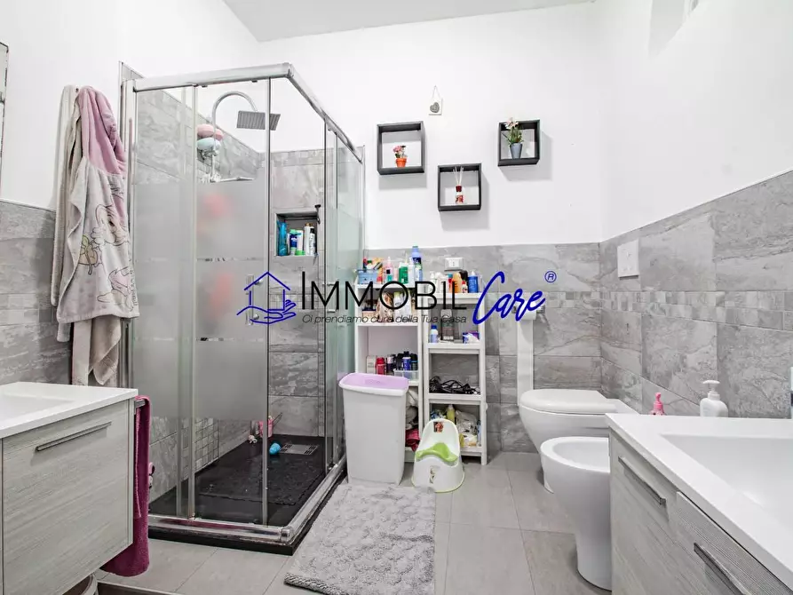 Immagine 14 di Appartamento in vendita  a Livorno