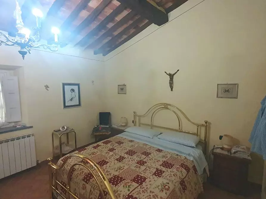 Immagine 29 di Casa semindipendente in vendita  a Lucca