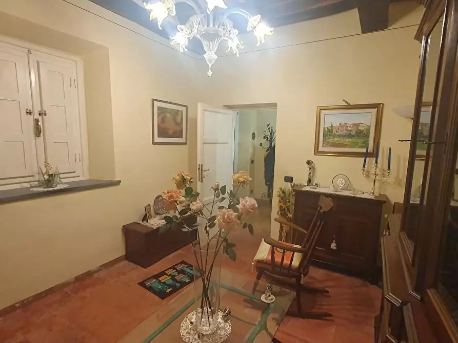 Immagine 7 di Casa semindipendente in vendita  a Lucca