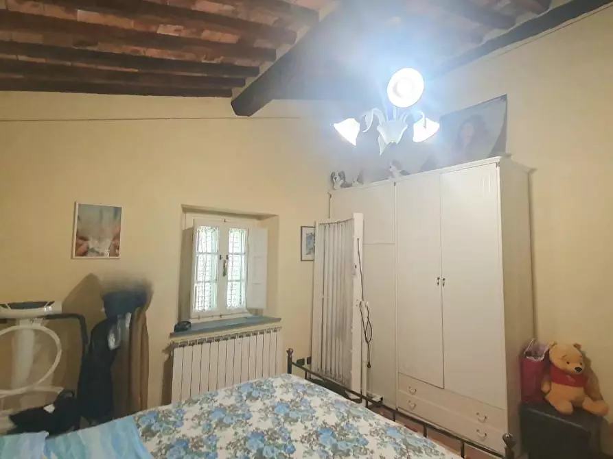 Immagine 19 di Casa semindipendente in vendita  a Lucca