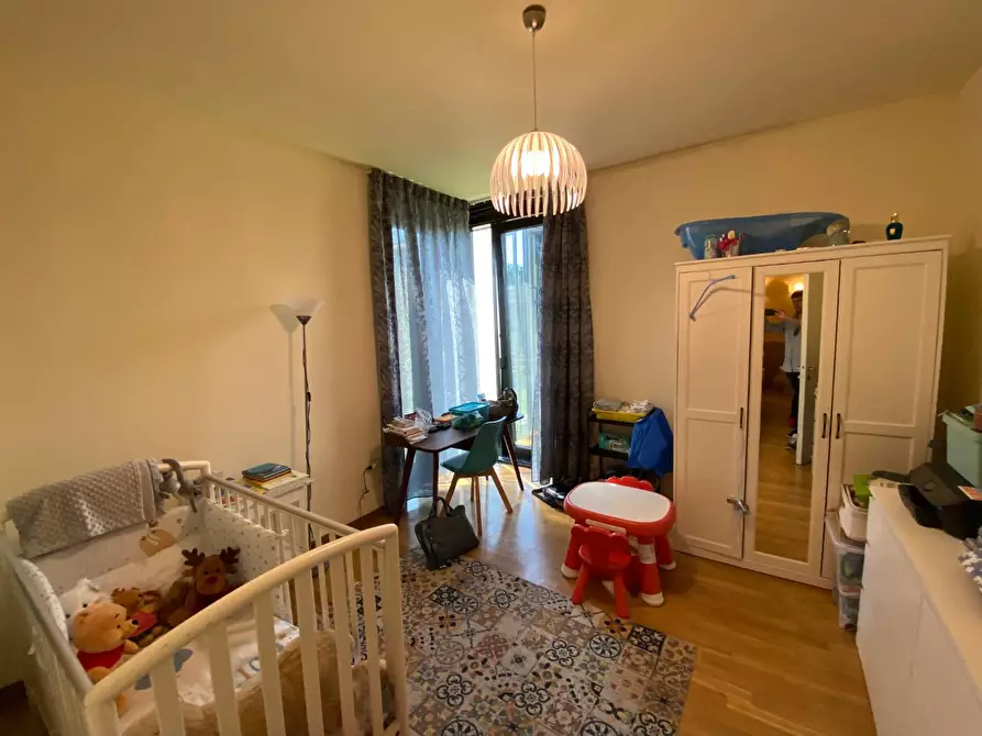 Immagine 13 di Appartamento in vendita  a Lucca