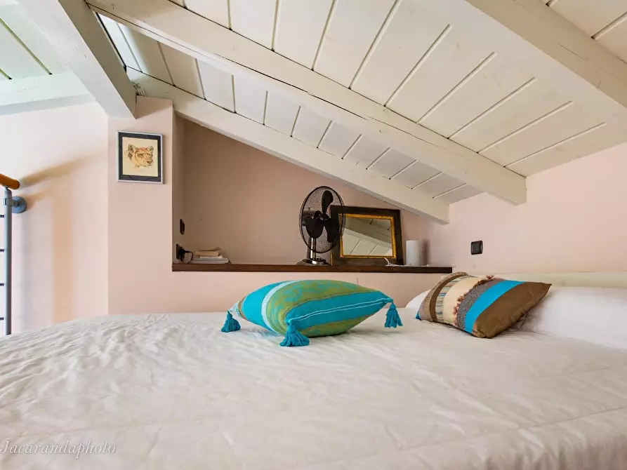 Immagine 35 di Villa in vendita  a Podenzana