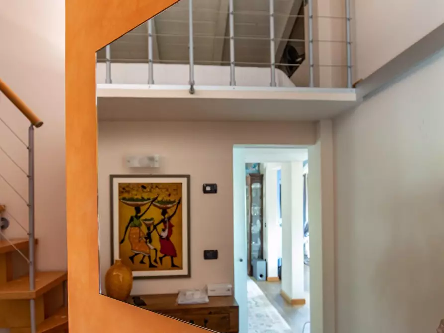 Immagine 42 di Villa in vendita  a Podenzana