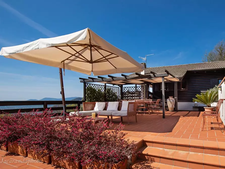 Immagine 4 di Villa in vendita  a Podenzana