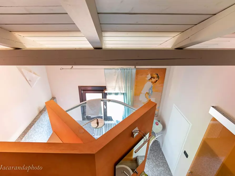 Immagine 39 di Villa in vendita  a Podenzana