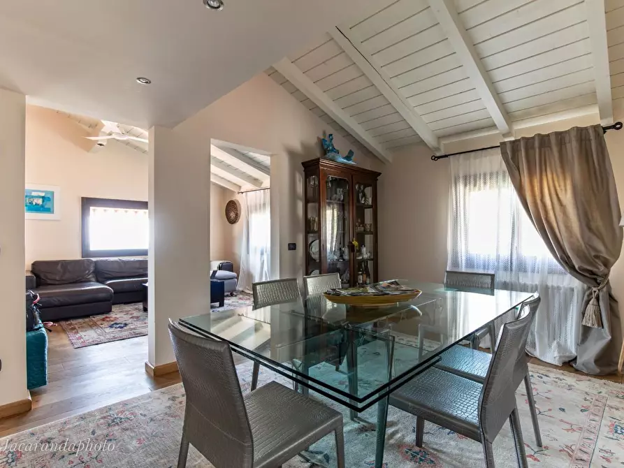 Immagine 46 di Villa in vendita  a Podenzana