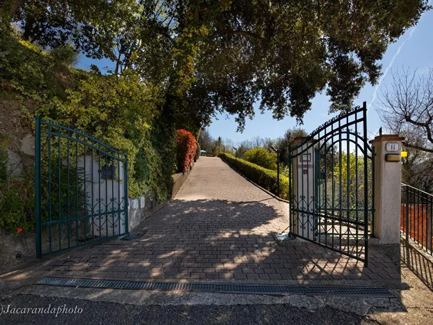 Immagine 9 di Villa in vendita  a Podenzana