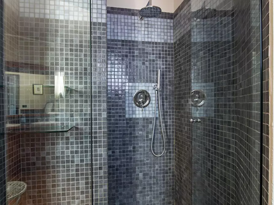 Immagine 30 di Villa in vendita  a Podenzana