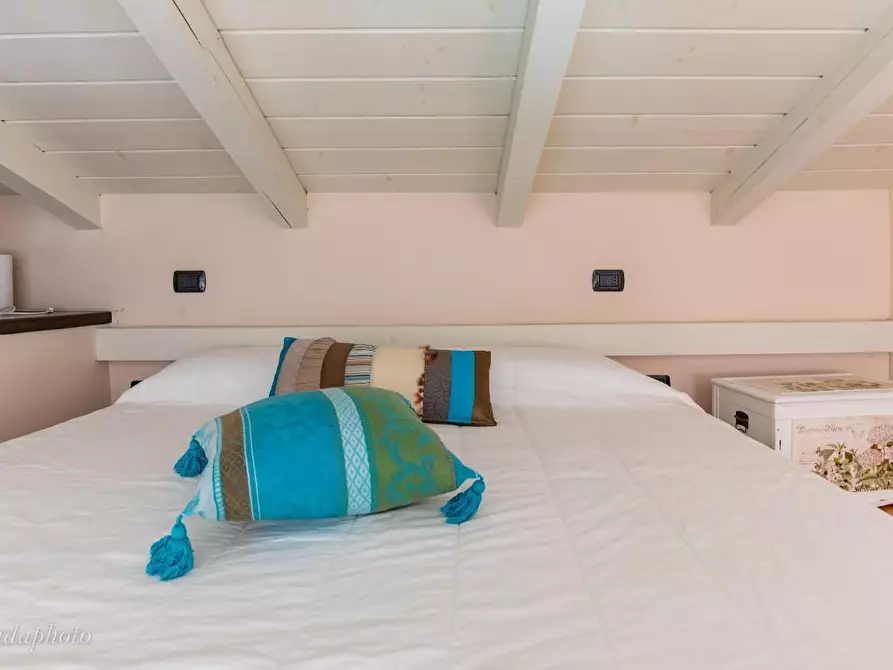 Immagine 37 di Villa in vendita  a Podenzana