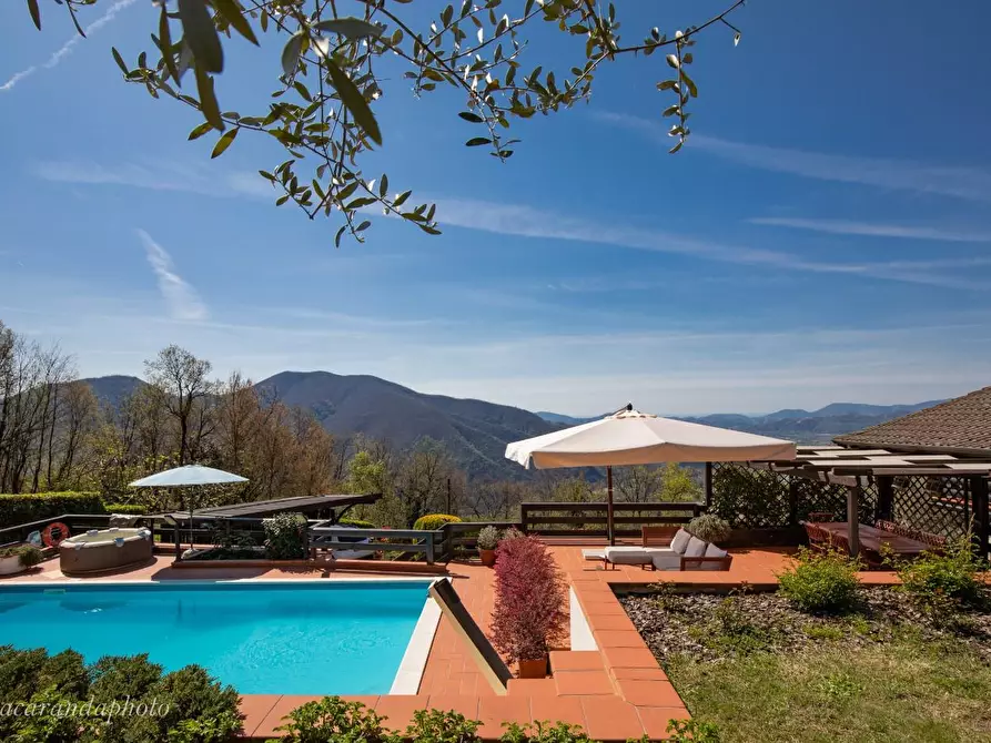 Immagine 6 di Villa in vendita  a Podenzana