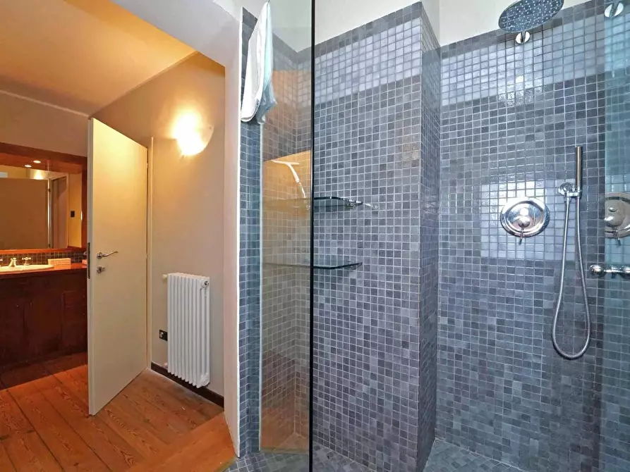 Immagine 64 di Villa in vendita  a Podenzana