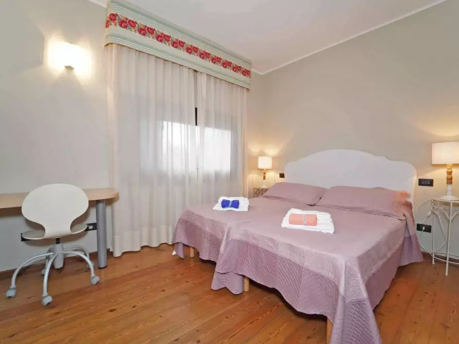 Immagine 69 di Villa in vendita  a Podenzana