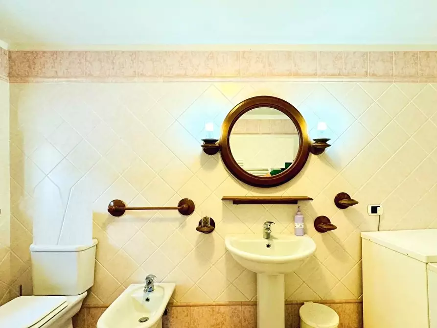 Immagine 56 di Villa in vendita  a Pietrasanta