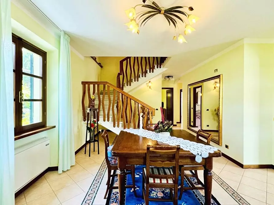 Immagine 6 di Villa in vendita  a Pietrasanta