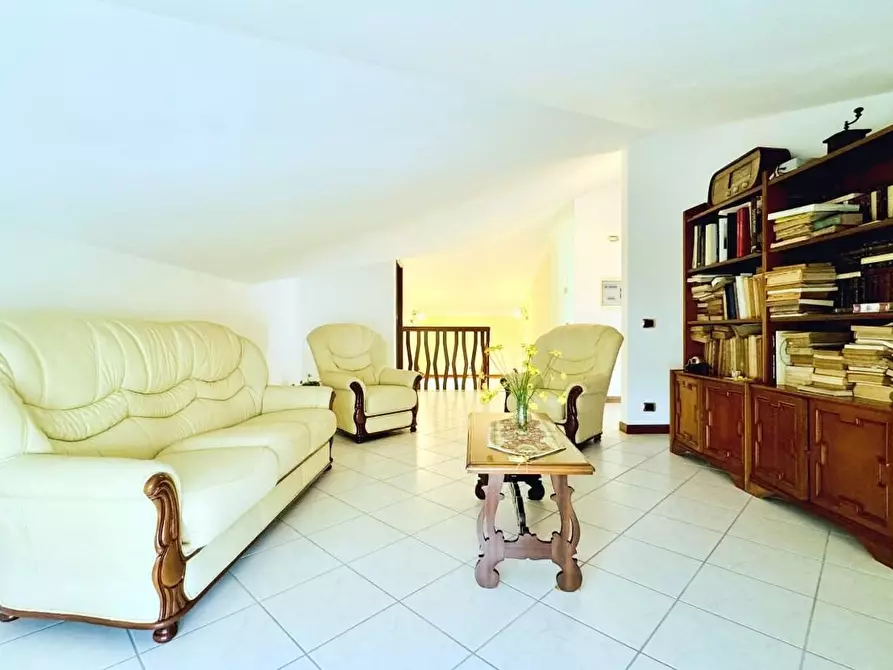 Immagine 37 di Villa in vendita  a Pietrasanta