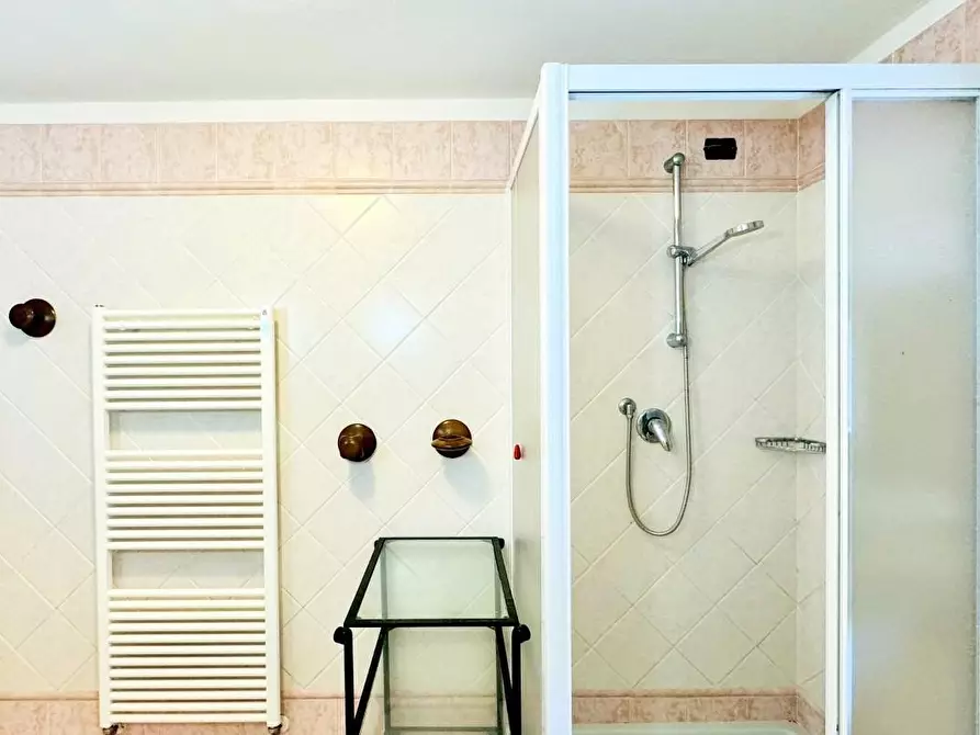 Immagine 57 di Villa in vendita  a Pietrasanta