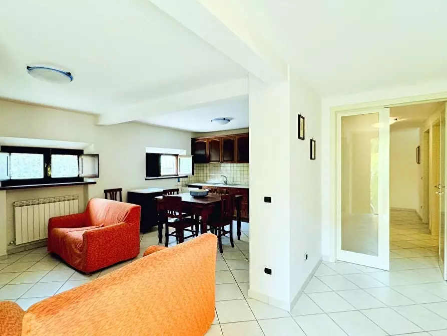 Immagine 47 di Villa in vendita  a Pietrasanta