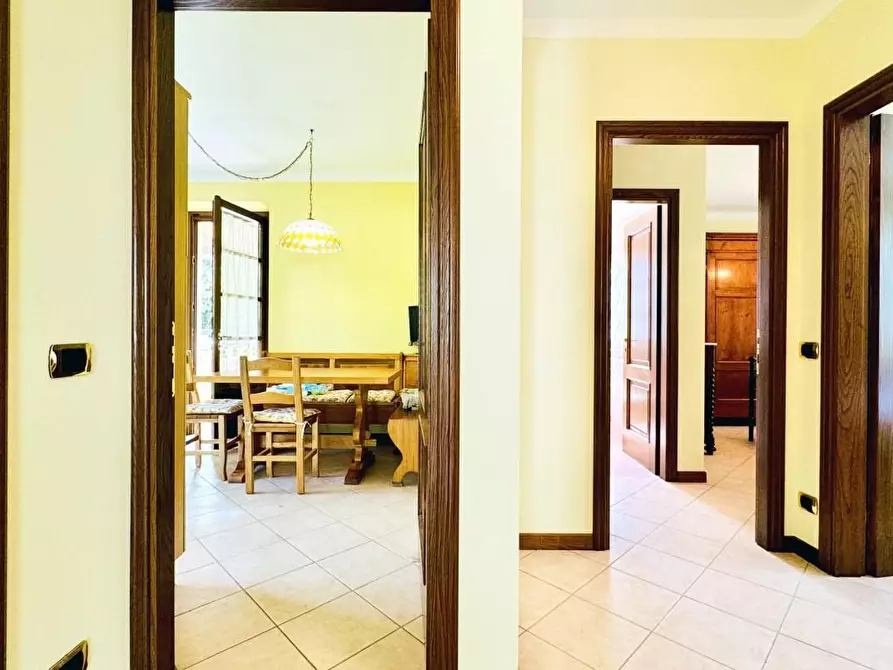 Immagine 9 di Villa in vendita  a Pietrasanta