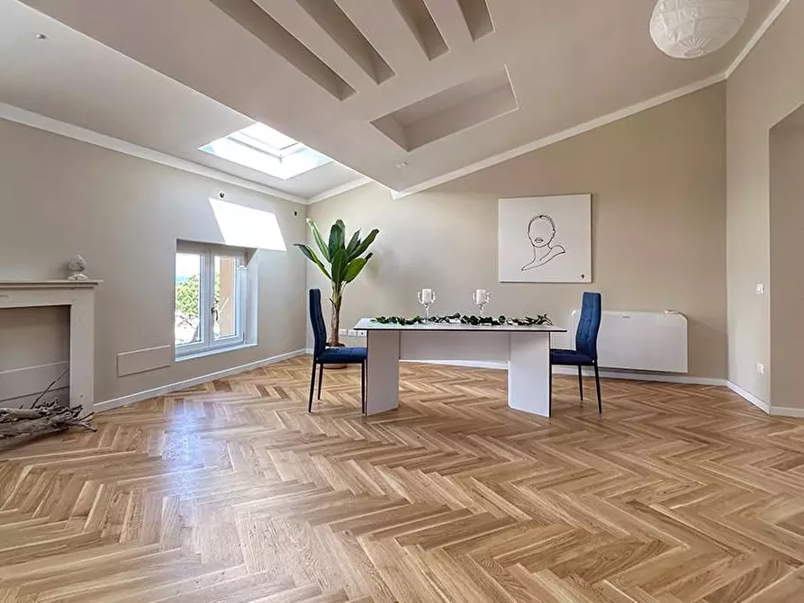 Immagine 8 di Mansarda in vendita  a Livorno