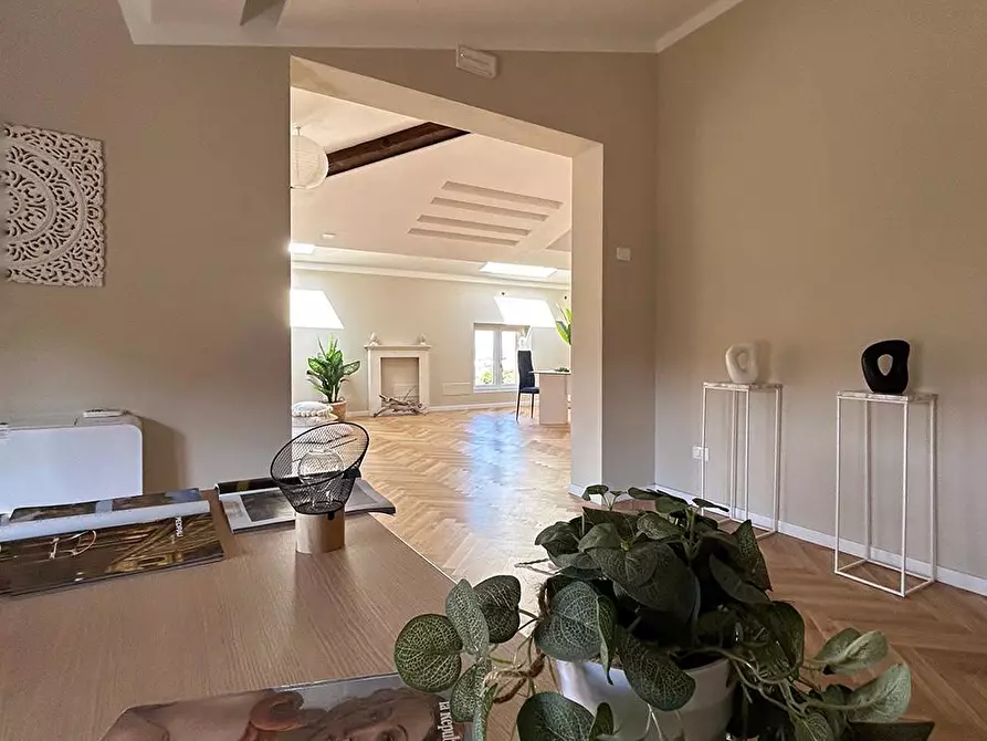 Immagine 12 di Mansarda in vendita  a Livorno