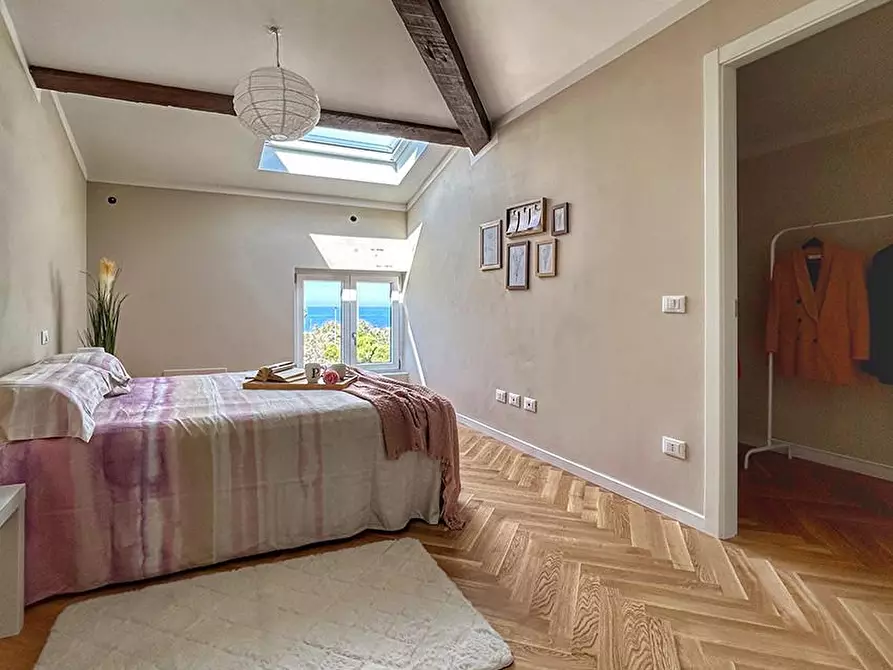 Immagine 24 di Mansarda in vendita  a Livorno