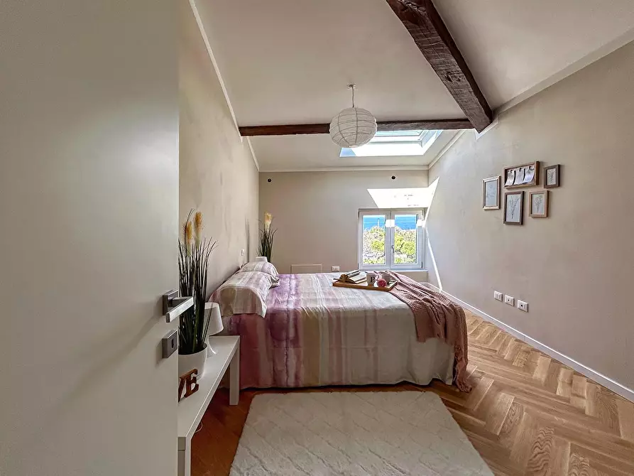 Immagine 22 di Mansarda in vendita  a Livorno