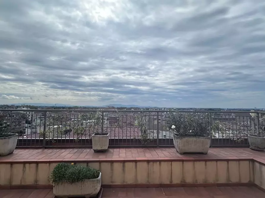 Immagine 17 di Mansarda in vendita  a Pisa