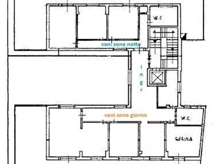 Immagine 25 di Mansarda in vendita  a Pisa