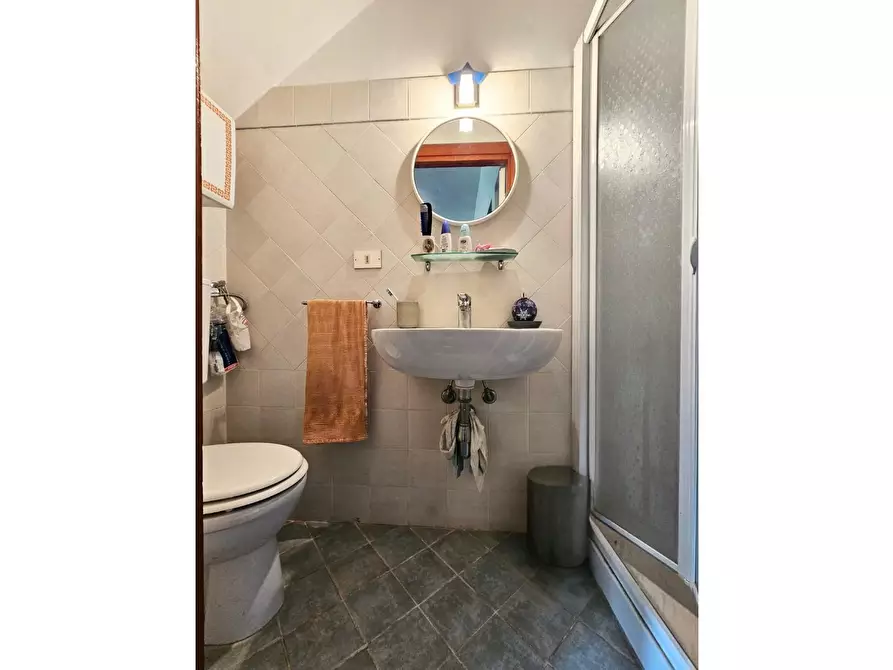 Immagine 30 di Villetta a schiera in vendita  a Pisa