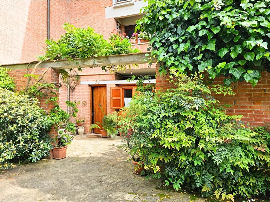 Immagine 33 di Villetta a schiera in vendita  a Pisa