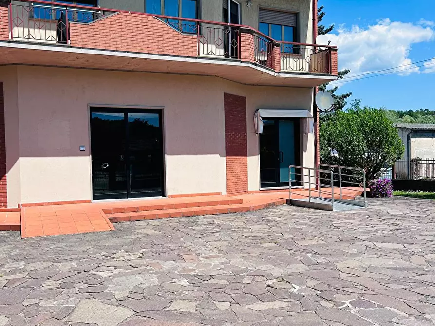 Immagine 11 di Ufficio in affitto  a Aulla