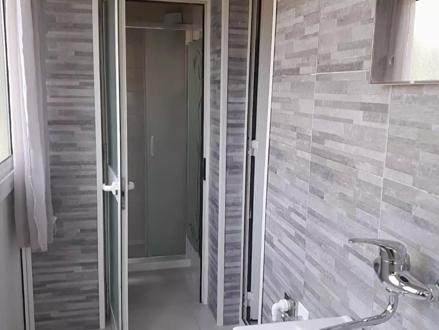 Immagine 9 di Appartamento in vendita  a Livorno