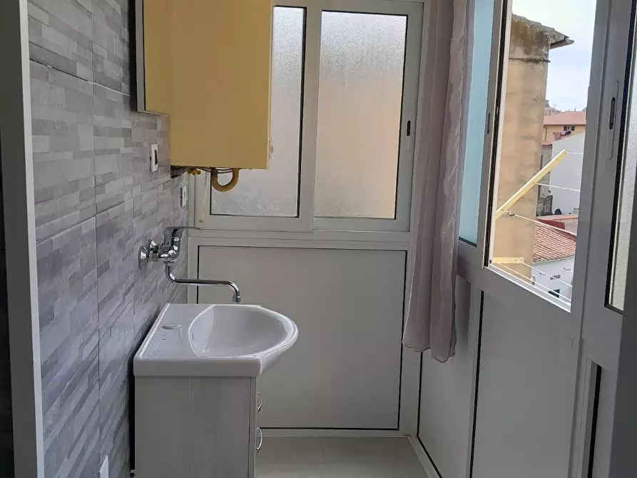 Immagine 8 di Appartamento in vendita  a Livorno