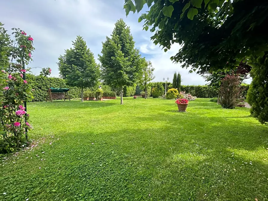 Immagine 74 di Rustico / casale in vendita  a Cascina