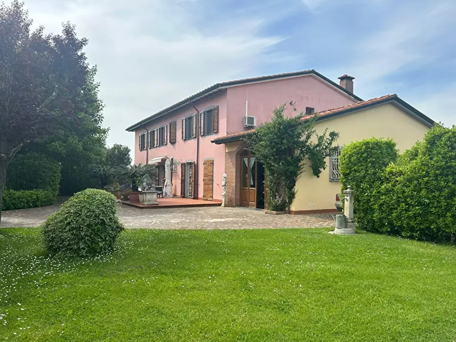 Immagine 1 di Rustico / casale in vendita  a Cascina