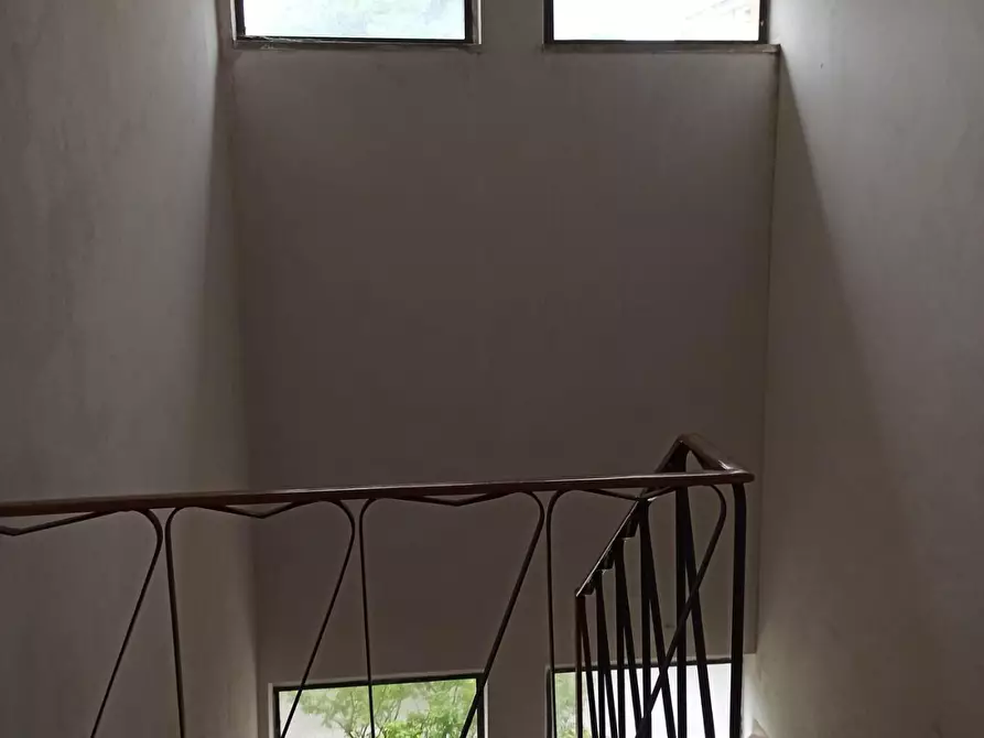 Immagine 12 di Appartamento in vendita  a Lucca