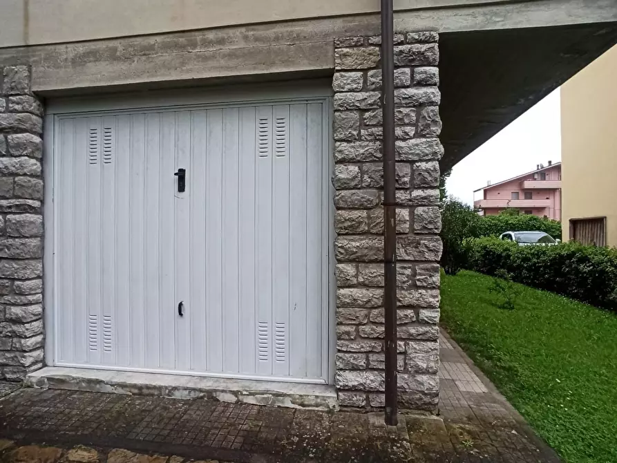 Immagine 33 di Appartamento in vendita  a Lucca