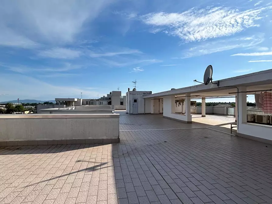 Immagine 22 di Appartamento in vendita  a Pisa