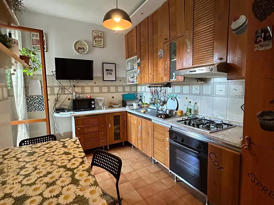 Immagine 5 di Appartamento in vendita  a Pisa