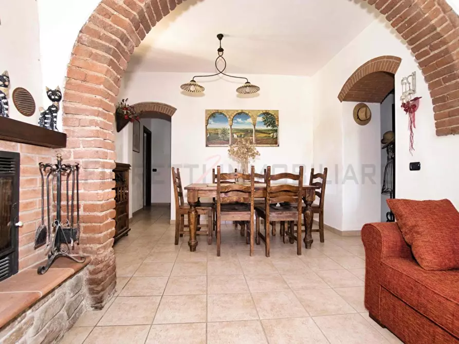 Immagine 2 di Porzione di casa in vendita  a Campiglia Marittima