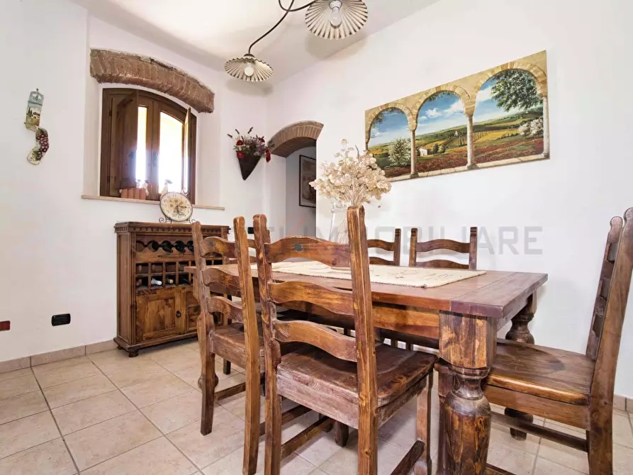 Immagine 3 di Porzione di casa in vendita  a Campiglia Marittima