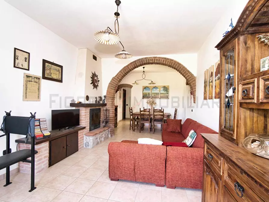 Immagine 21 di Porzione di casa in vendita  a Campiglia Marittima