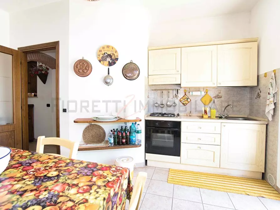 Immagine 12 di Porzione di casa in vendita  a Campiglia Marittima