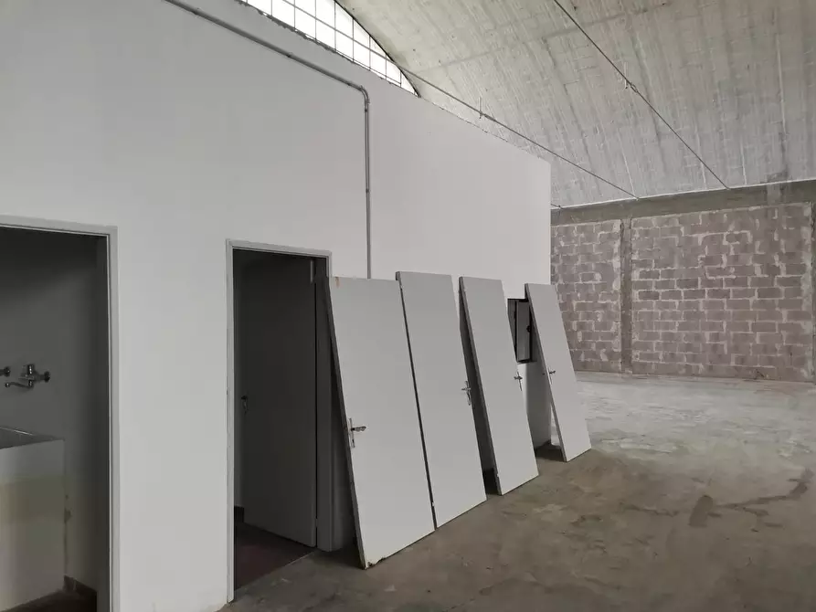 Immagine 8 di Attività artigianale in affitto  a Barberino Tavarnelle