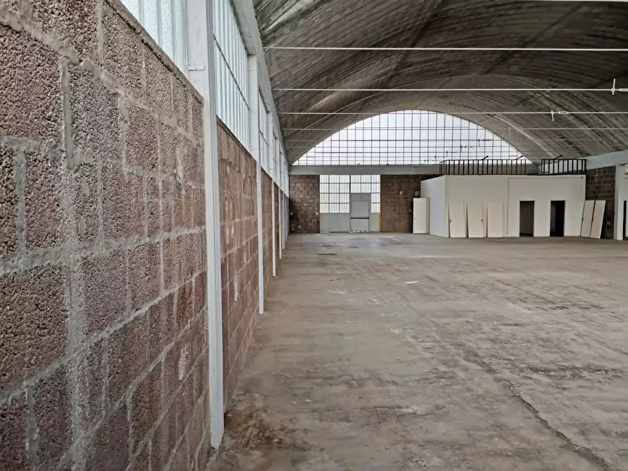 Immagine 12 di Attività artigianale in affitto  a Barberino Tavarnelle