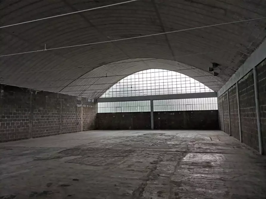 Immagine 11 di Attività artigianale in affitto  a Barberino Tavarnelle