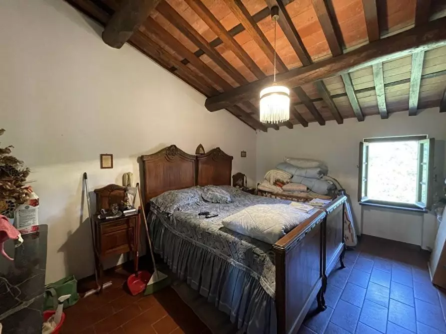 Immagine 20 di Rustico / casale in vendita  a Lucca